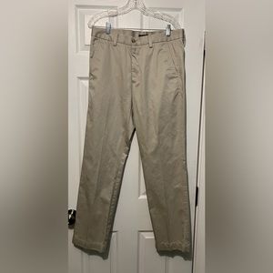 EUC Docker's khaki chino pants 34 x 32